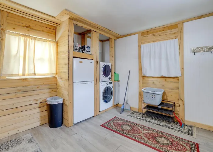 Apartment 2 Mi To Dtwn: Pet-friendly Apt! Casper