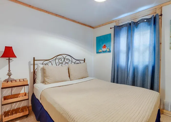 Apartment 2 Mi To Dtwn: Pet-friendly Apt! *